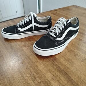 Vans Old Skool Classic Shoes Womens 8/ Mens 6.5 Mid Top Black White Skaters